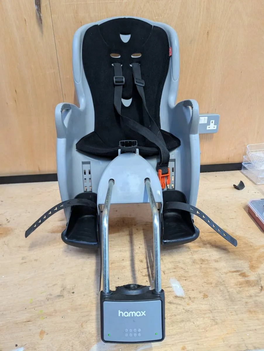 Hamax child bike seat - Image 1