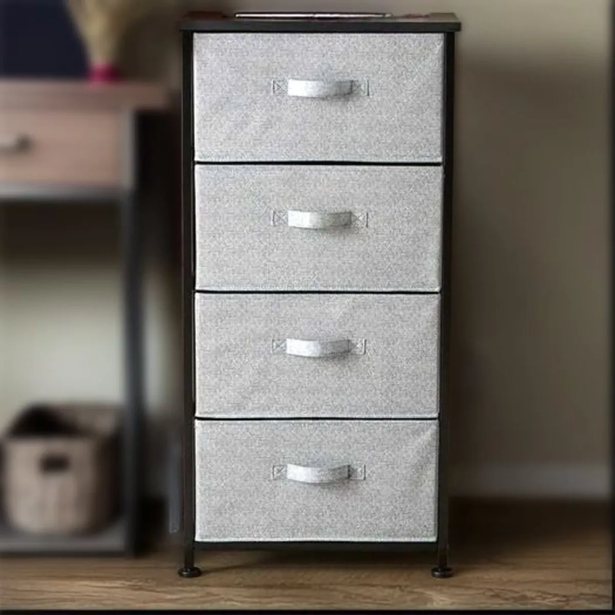 Drawer chest AmazonBasics