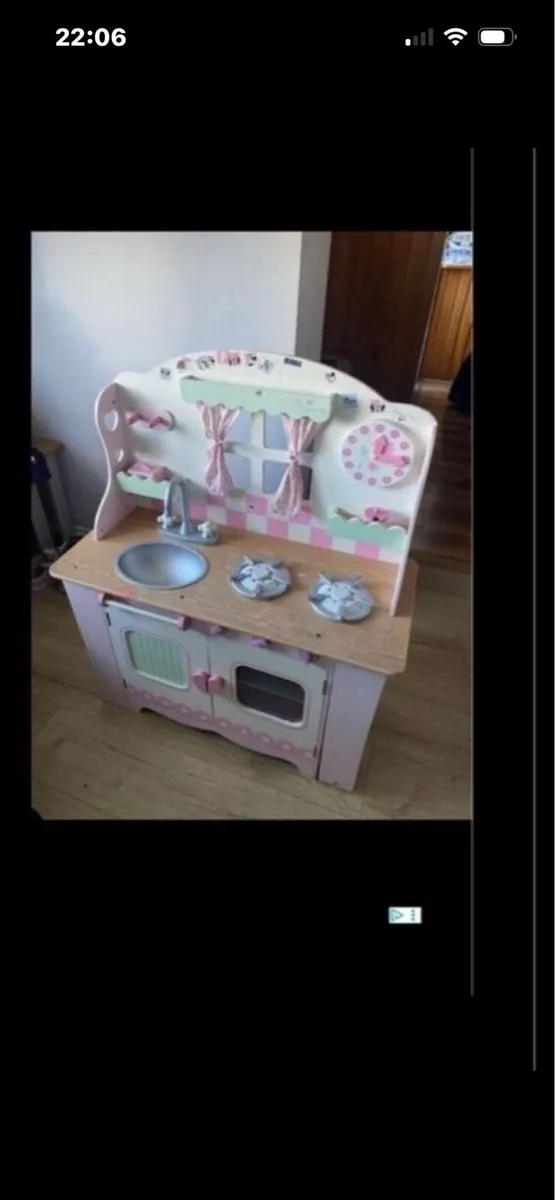 Child’s Kitchen Unit- Reduced Price - Image 1