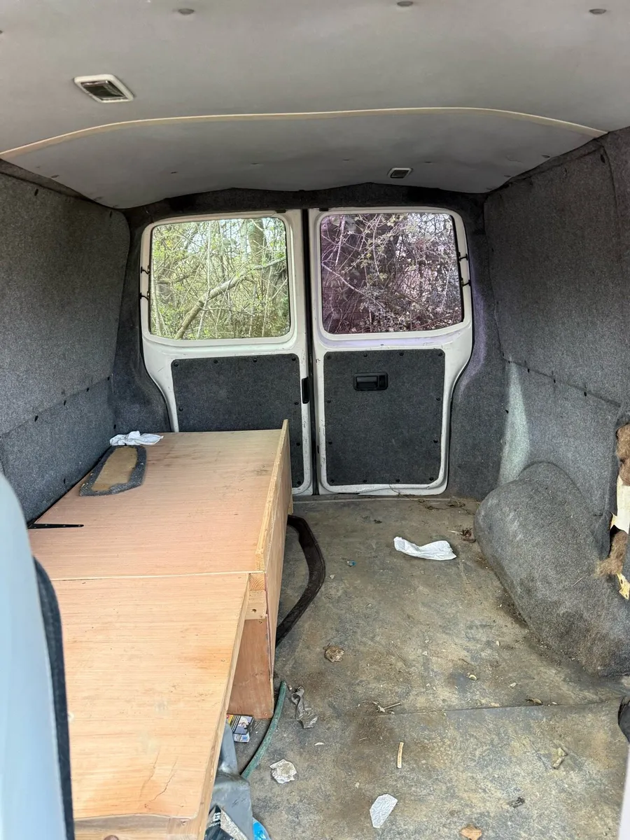 2006 Vw transporter 2.5 tdi - Image 3