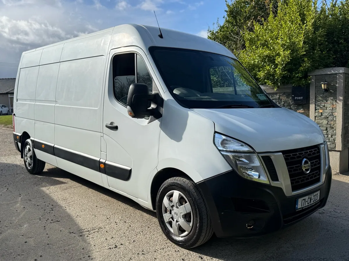 2017 Nissan Nv400 Lwb - Image 1