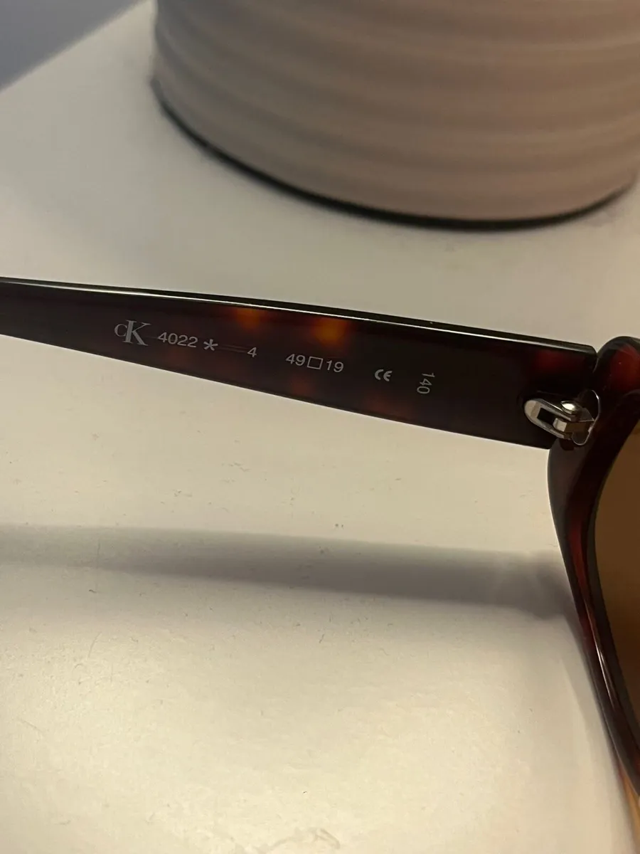 Calvin Klein Tortoise Shell Ladies Sunglasses - Image 4