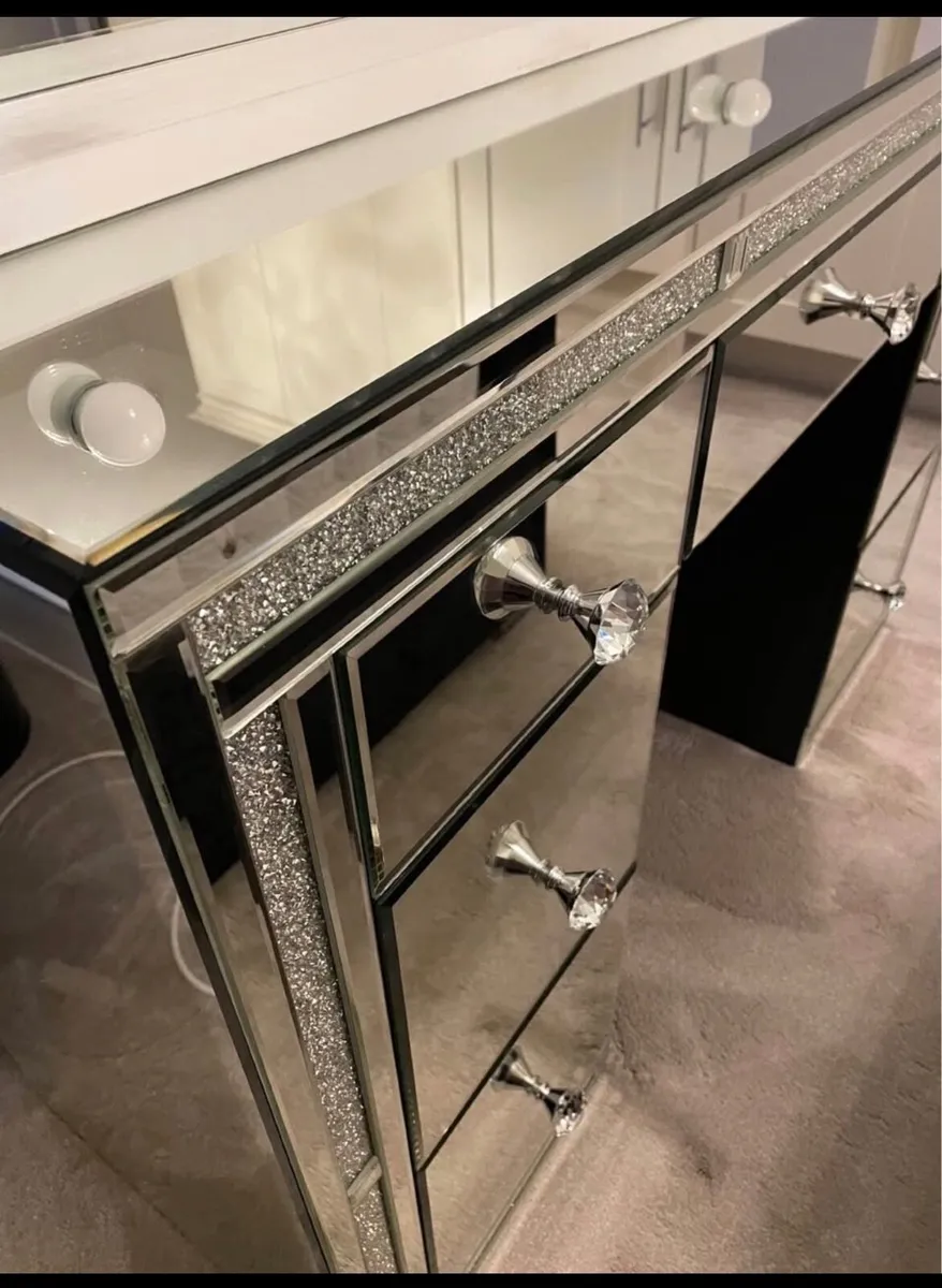 Vanity / Dressing Table - Image 2