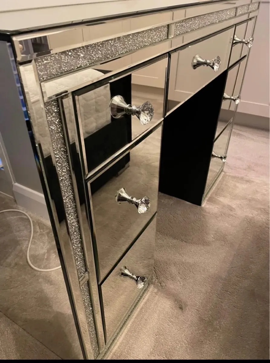 Vanity / Dressing Table - Image 3