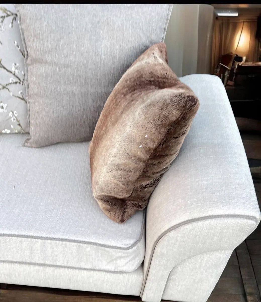 Dfs 3 seater sofa - Image 4