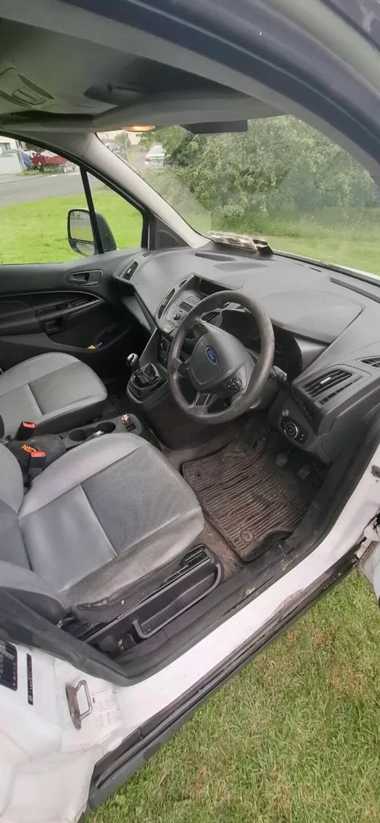 Ford transit connect - Image 4