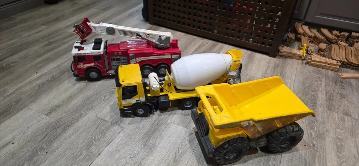 Mixer truck, Fire truck and Dump truck - Image 4