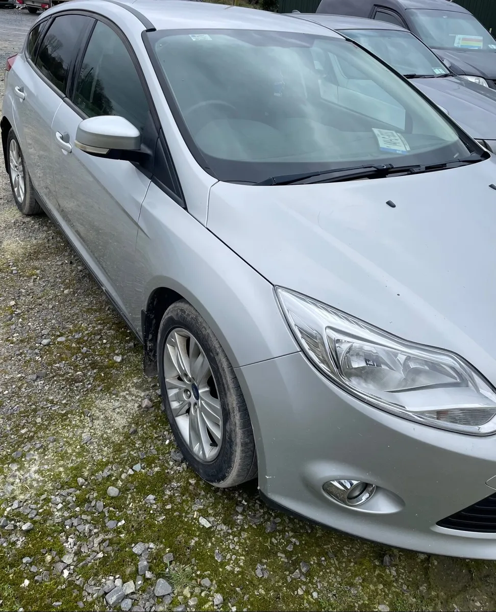 Ford Focus 2014 - Image 2