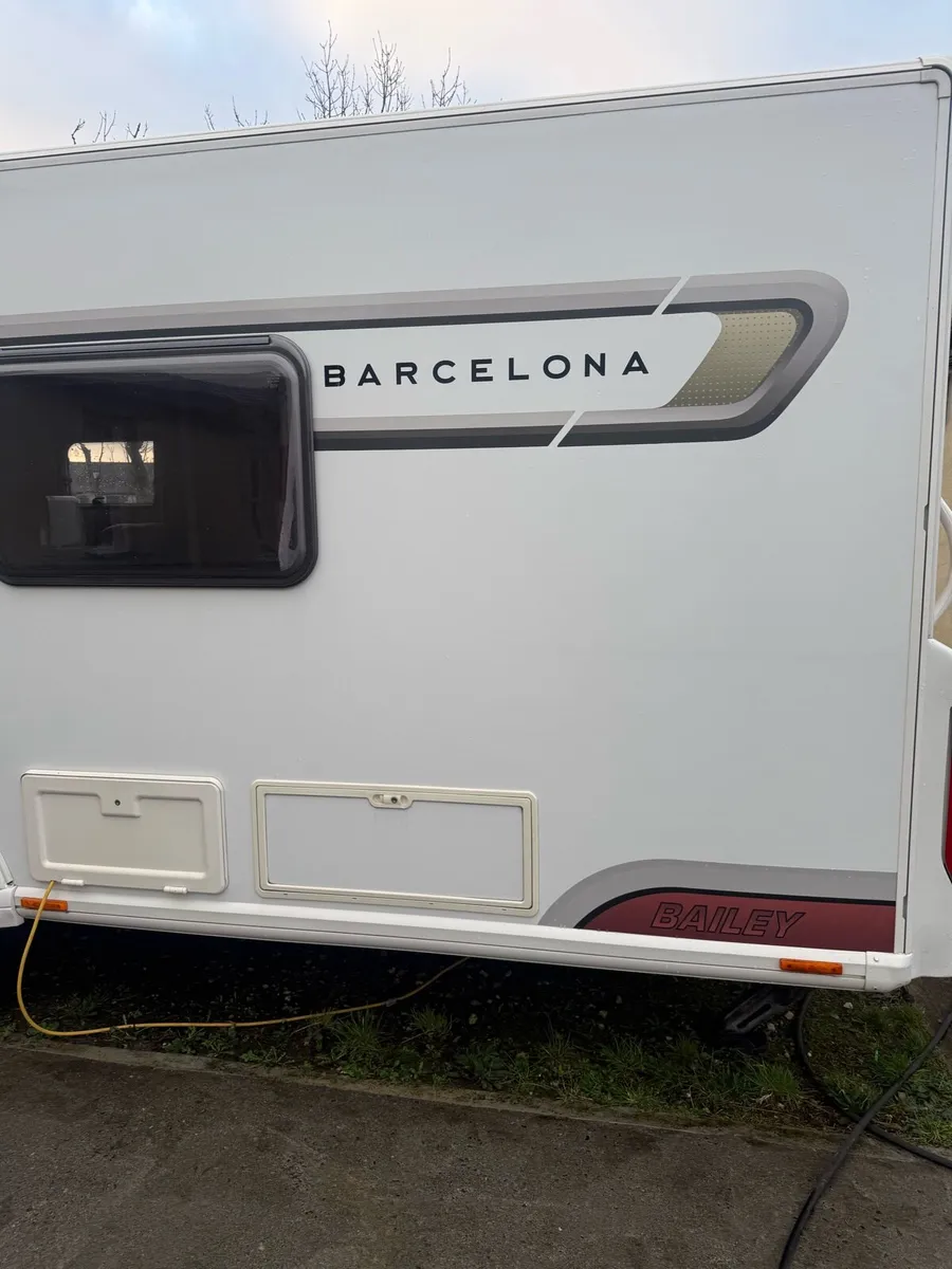 Bailey Caravan - Unicorn II Barcelona - Image 3