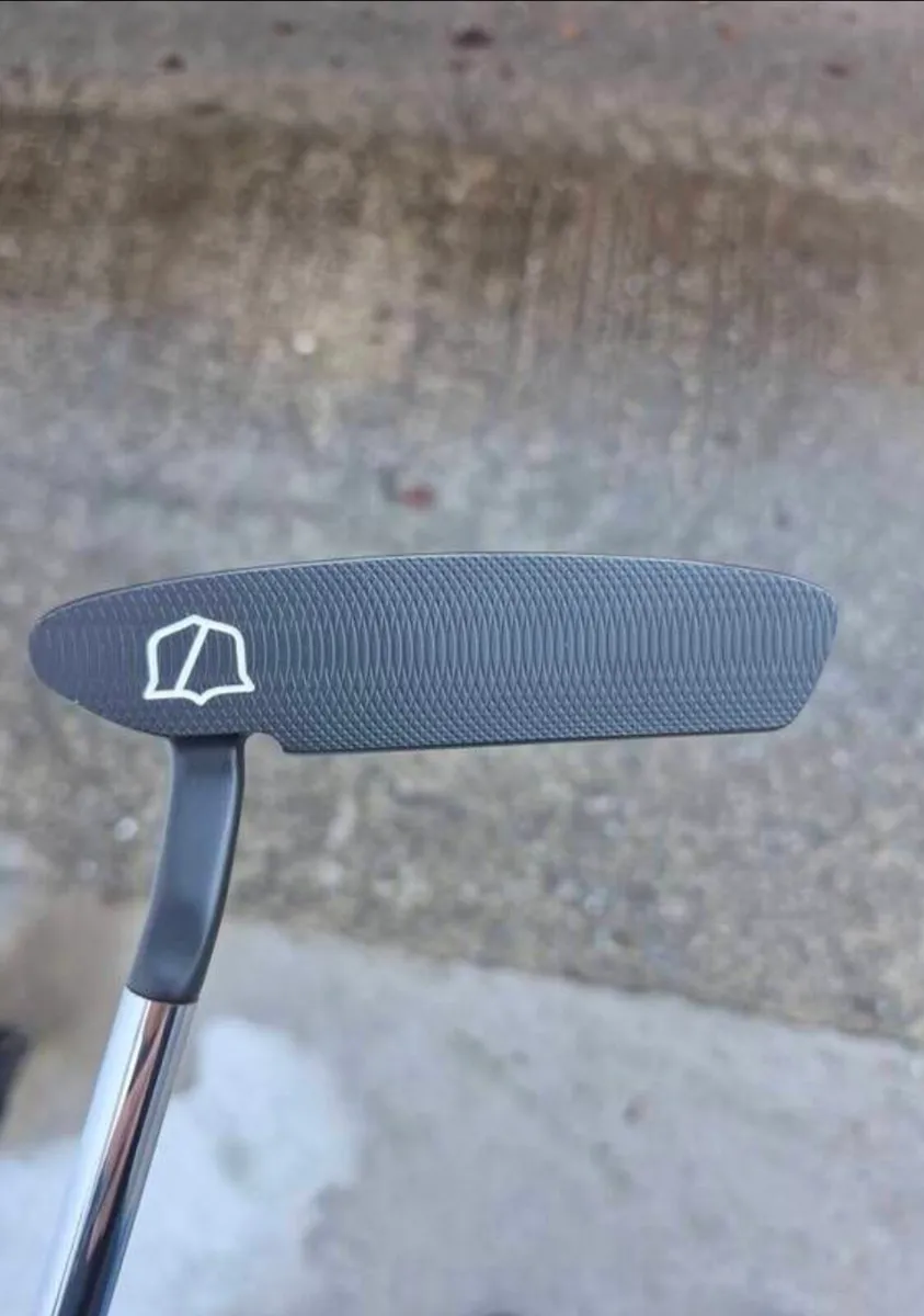 Wilson Infinite 24 Michigan Avenue Putter Gents RH - Image 2