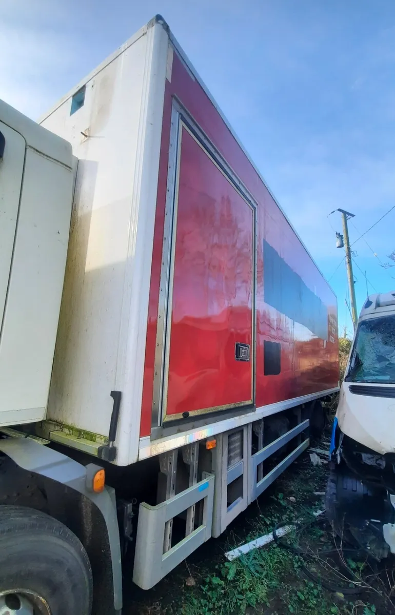 26 Ft Insulated Fridge Body For Sale - Image 3