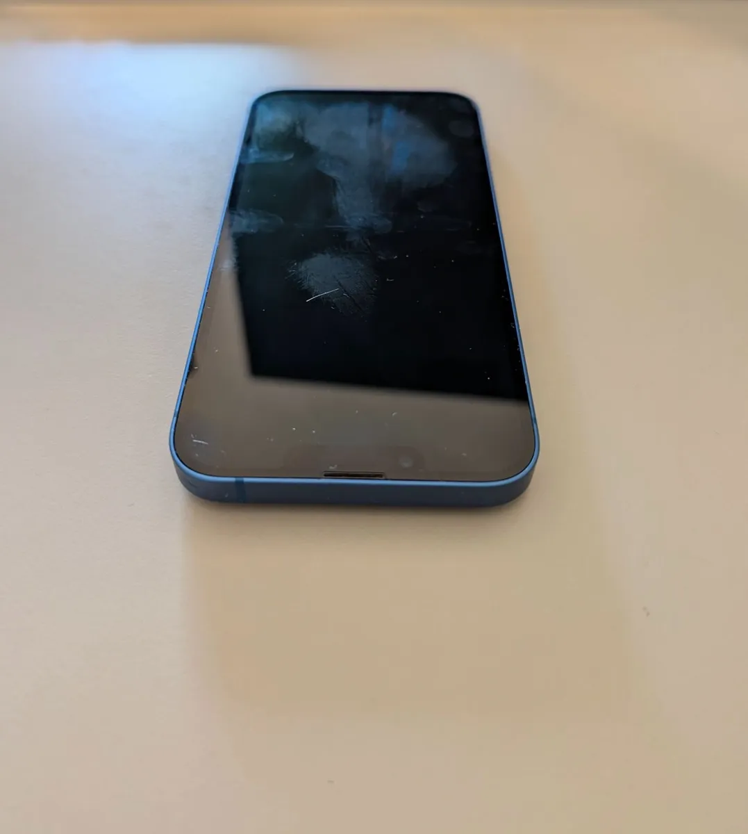 iPhone 13 - 93% battery - Excellent Condition - Image 3