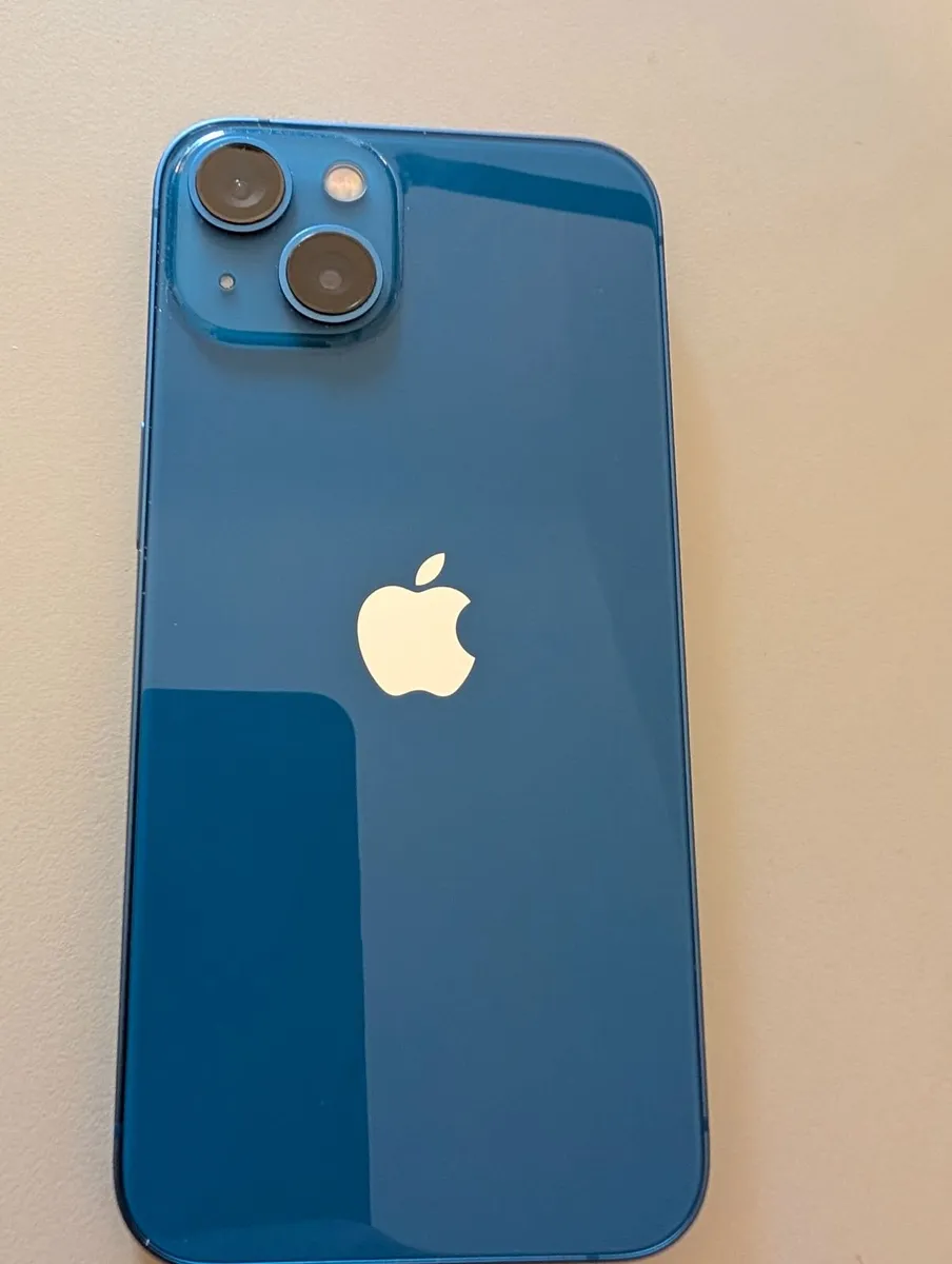 iPhone 13 - 93% battery - Excellent Condition - Image 2