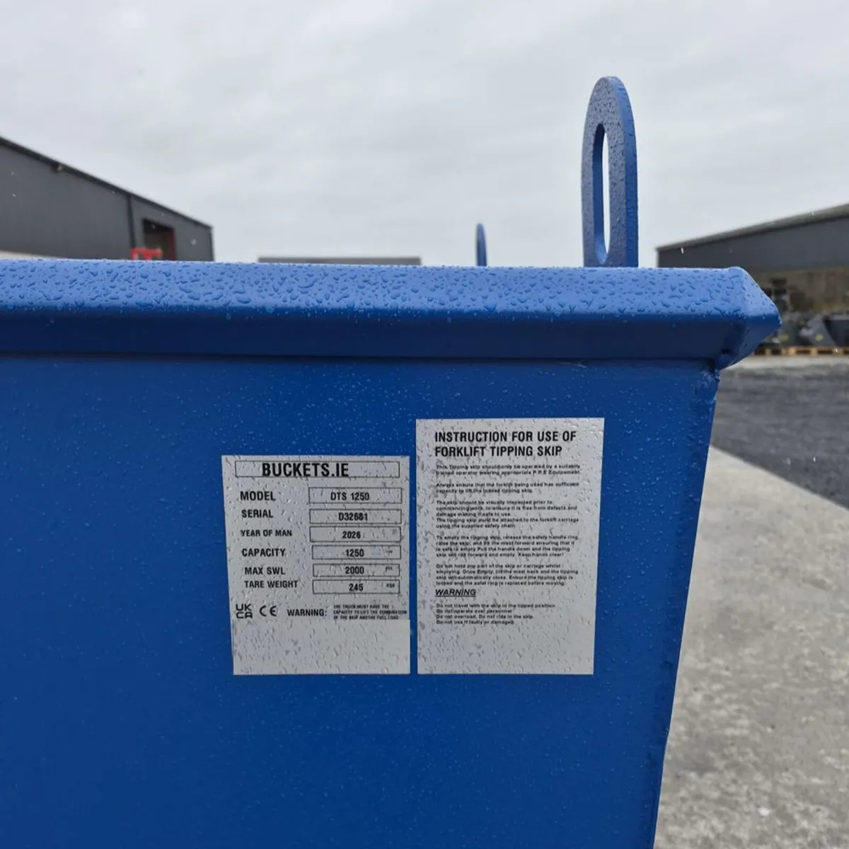 1250L Tipping Skip Crane Lugs 2000kg SWL - Image 4
