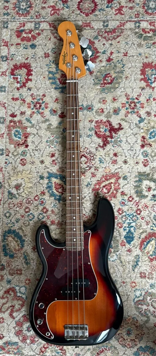 Left Handed Bass - Squire 60’s Classic Vibe - Image 1