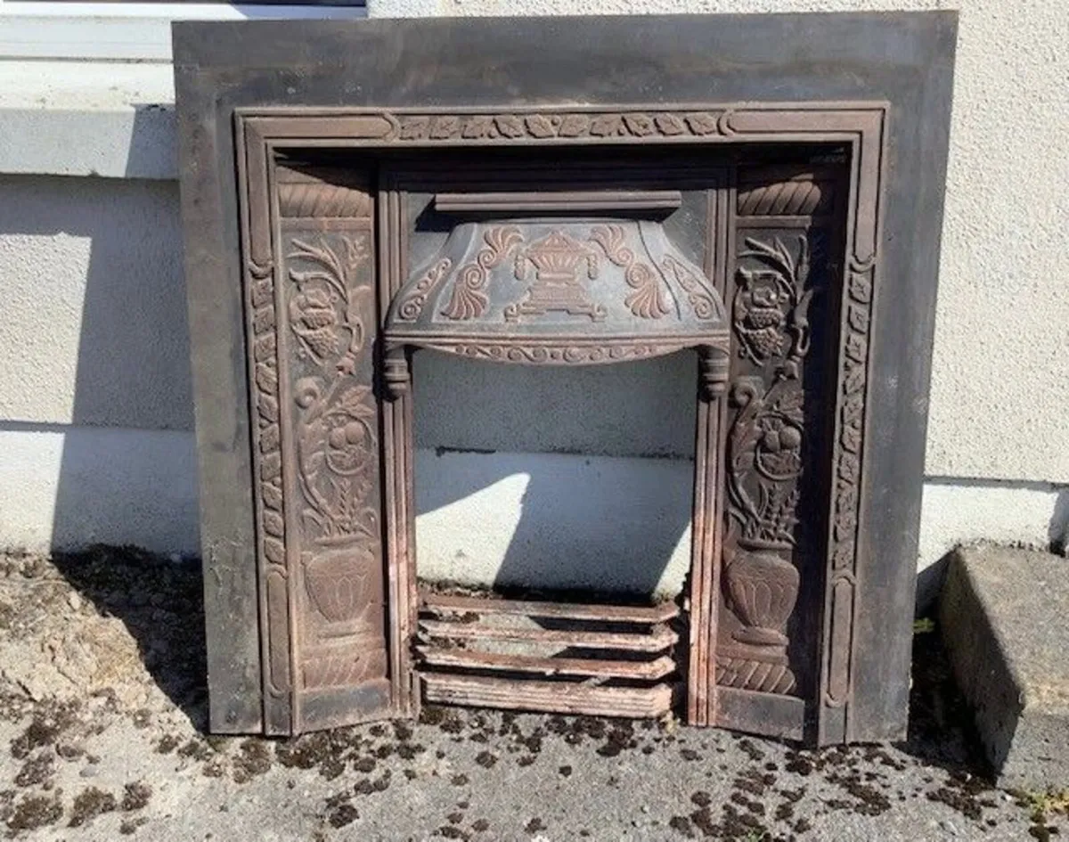 Cast iron fireplace insert