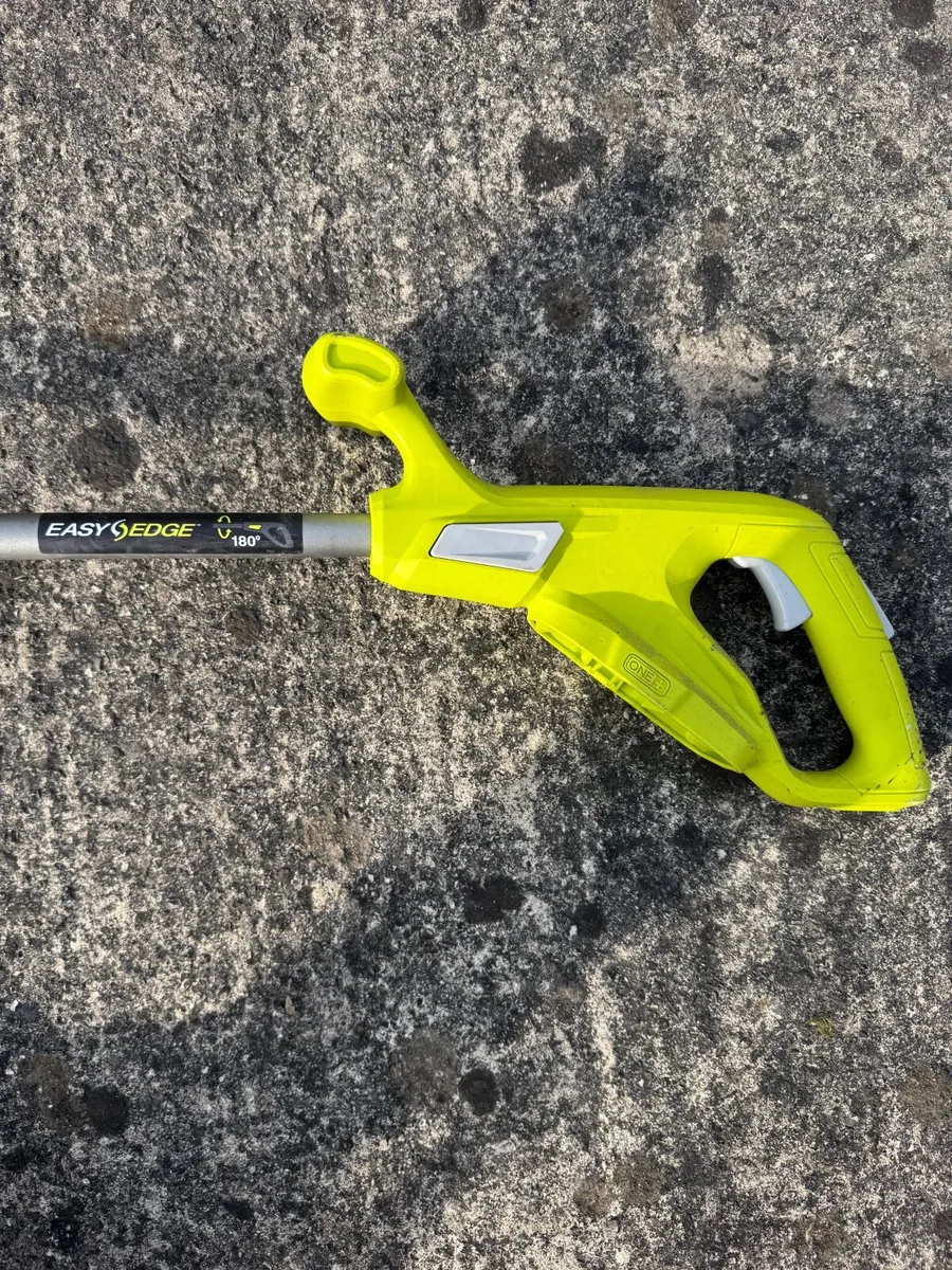 Ryobi EasiEdge Cordless Trimmer (no battery) - Image 3
