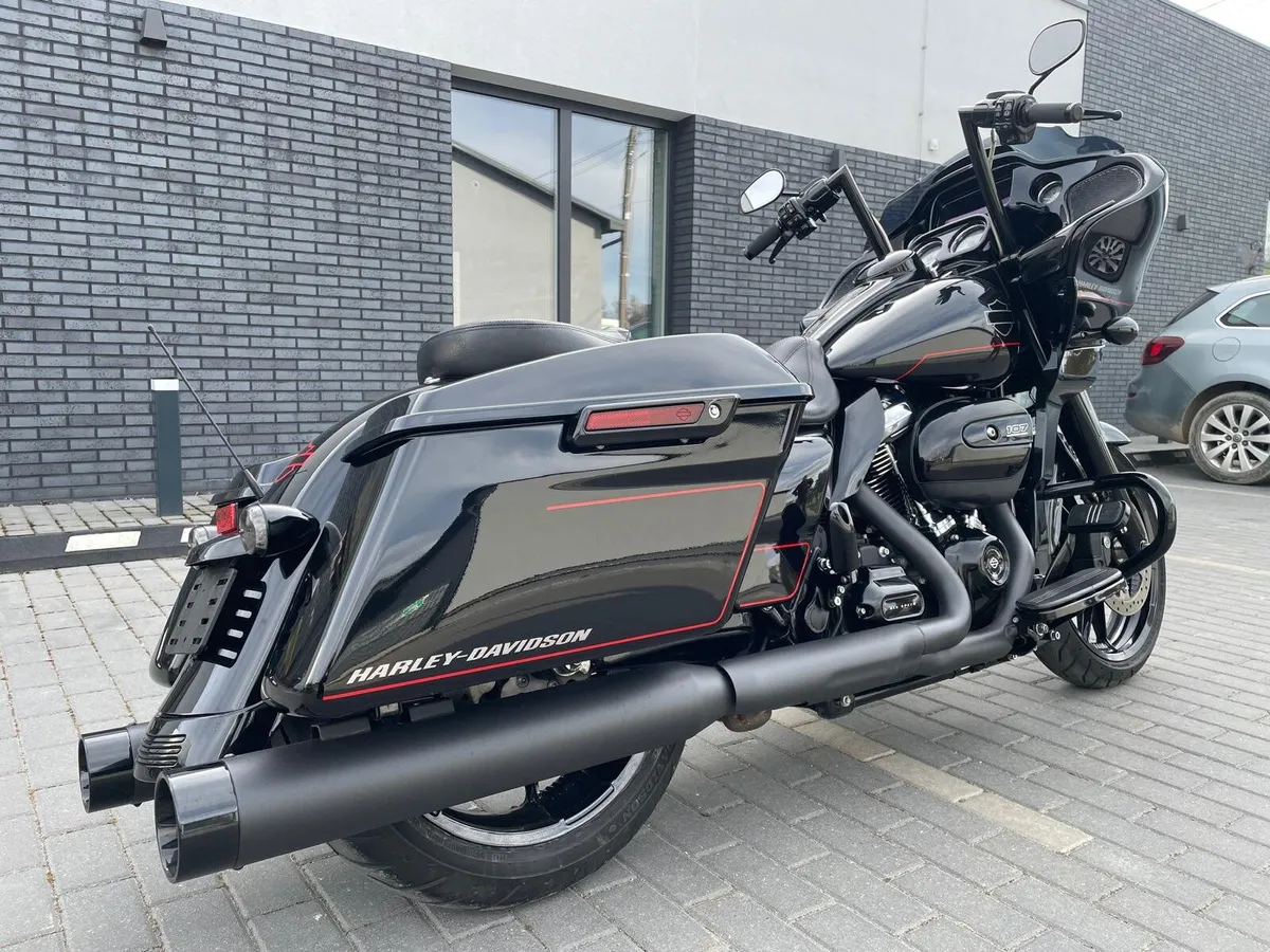 HARLEY DAVIDSON ROAD GLIDE🖤 - Image 4