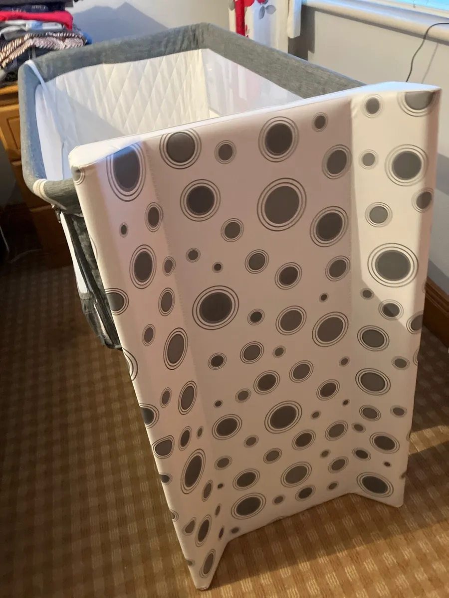 Next to me cot - Image 3