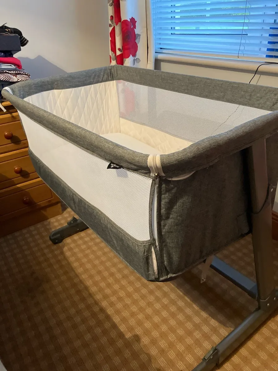 Next to me cot - Image 2