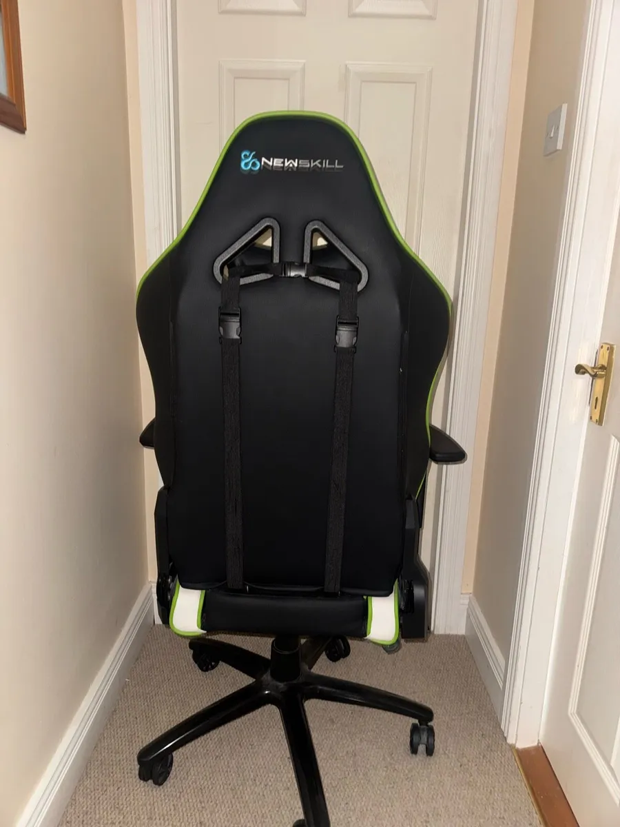 Gaming chair - Image 4
