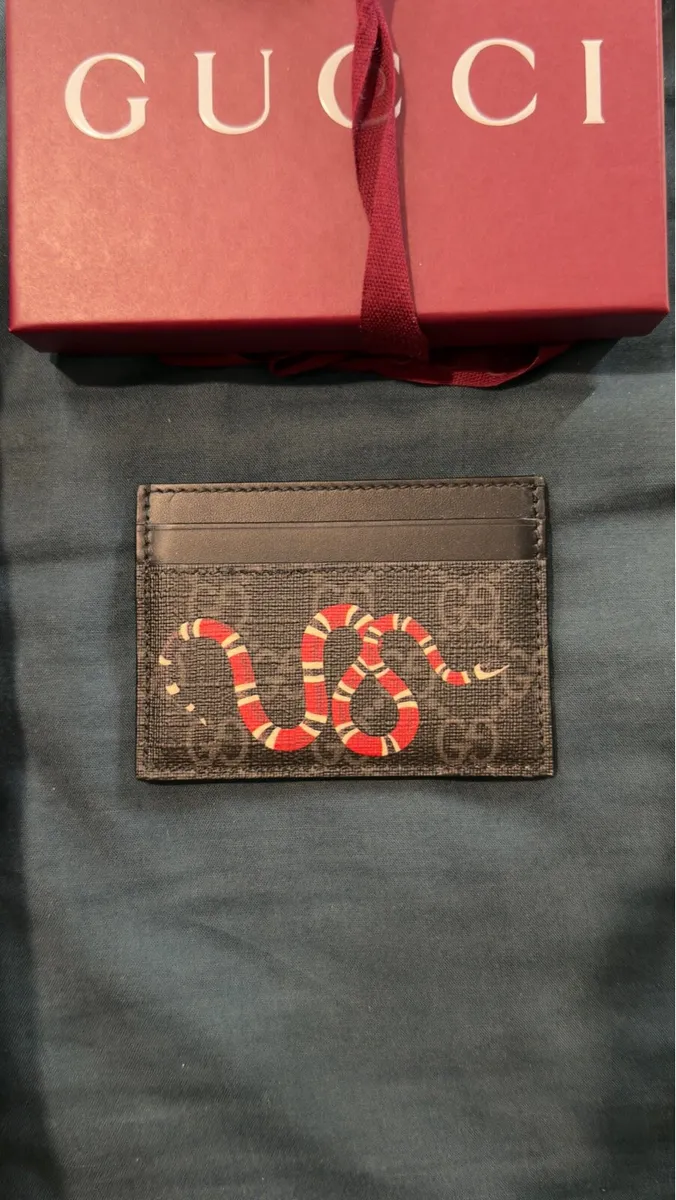 Gucci snake card holder *Mint Condition* - Image 2