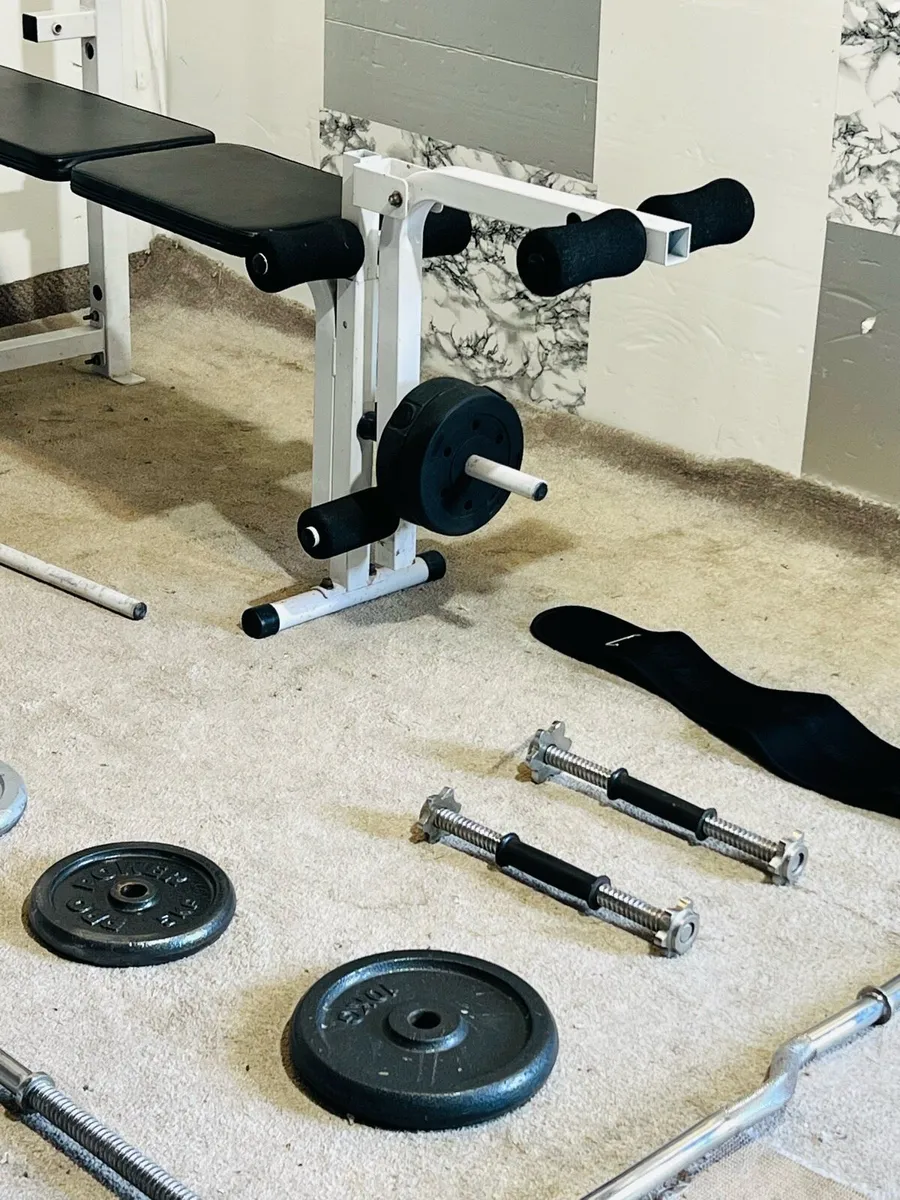 WEIGHT BENCH with lat pull down attachment weights - Image 2