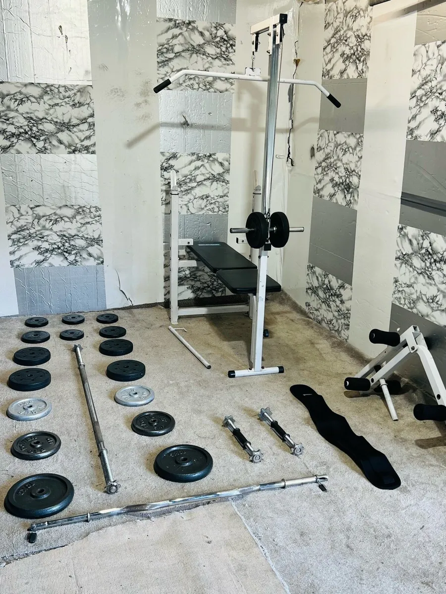 WEIGHT BENCH with lat pull down attachment weights - Image 1