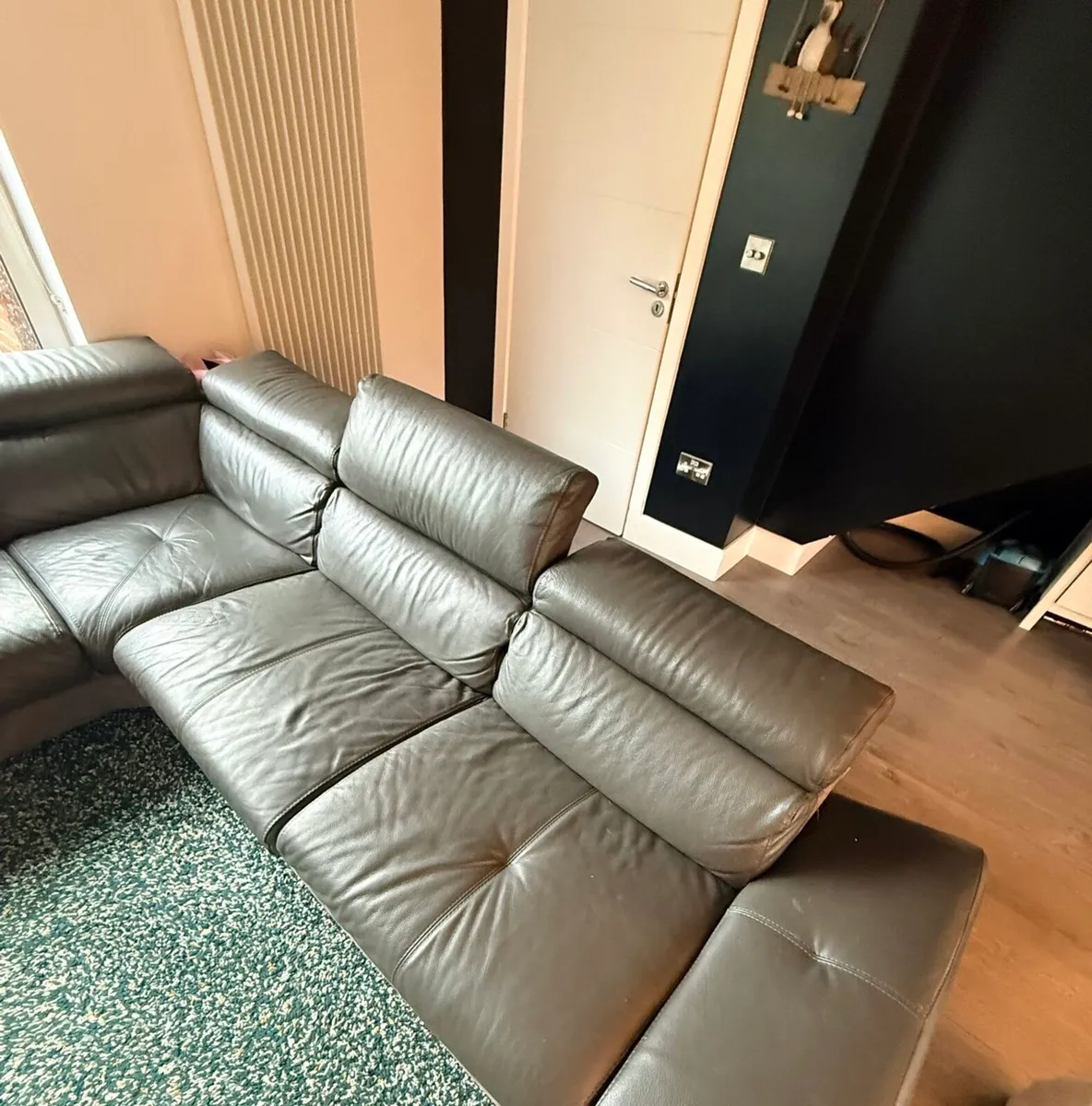 Miro Grey Leather L shape Sofa - Image 3