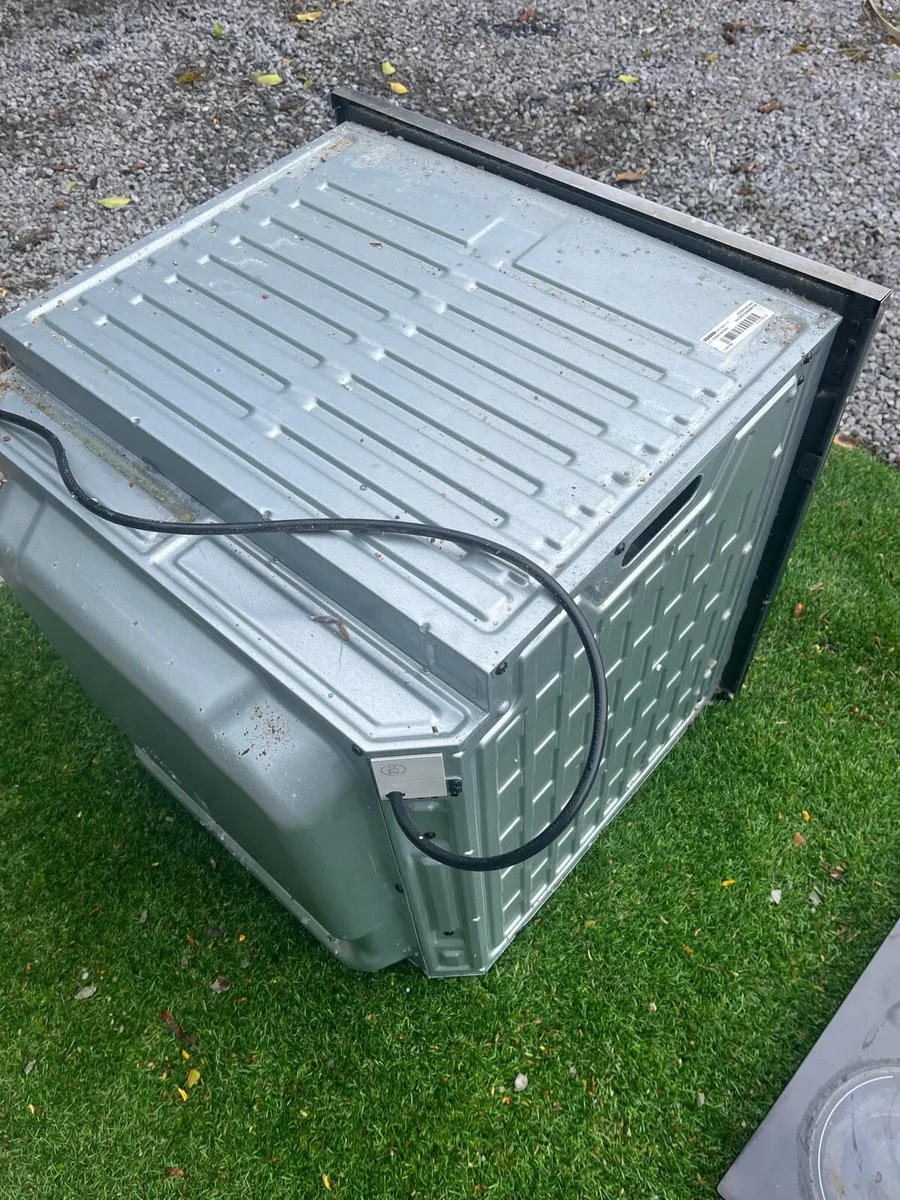 Induction Hob and Oven - Image 3