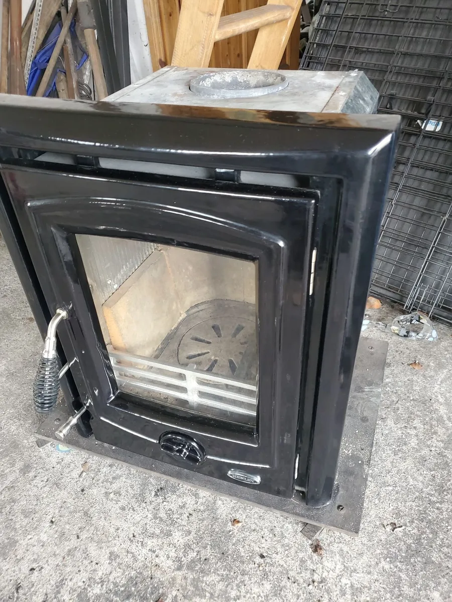 Henley insert stove Black Enamel model . - Image 3
