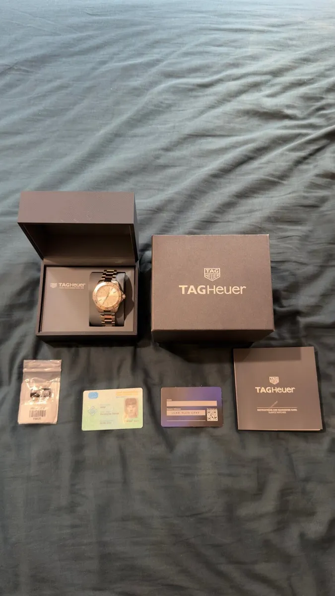 TAG Heuer Aquaracer Professional 200 40mm - Image 1