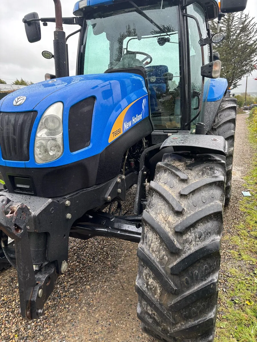 New Holland T6050 - Image 2