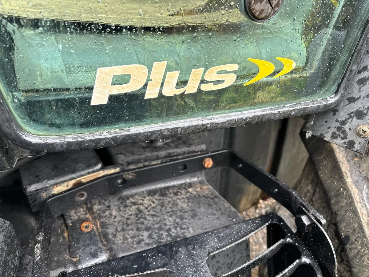 New Holland T6050 - Image 4