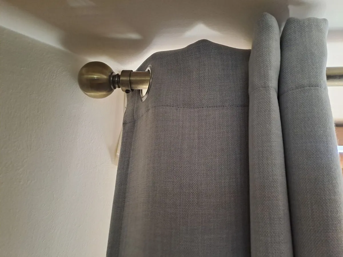 Curtain rods - Image 2