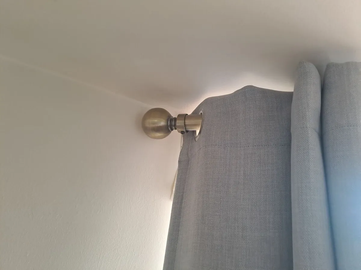 Curtain rods - Image 4
