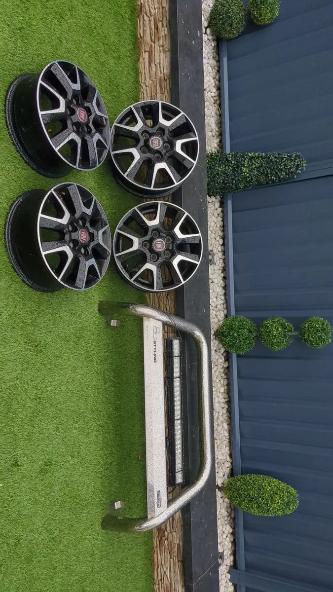 Fiat ducato alloy wheels, A bar with light bar