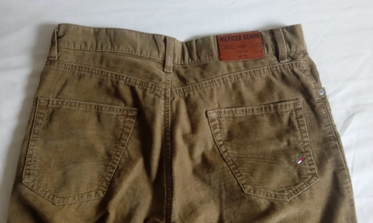 Tommy Hilfiger Chords - Image 4