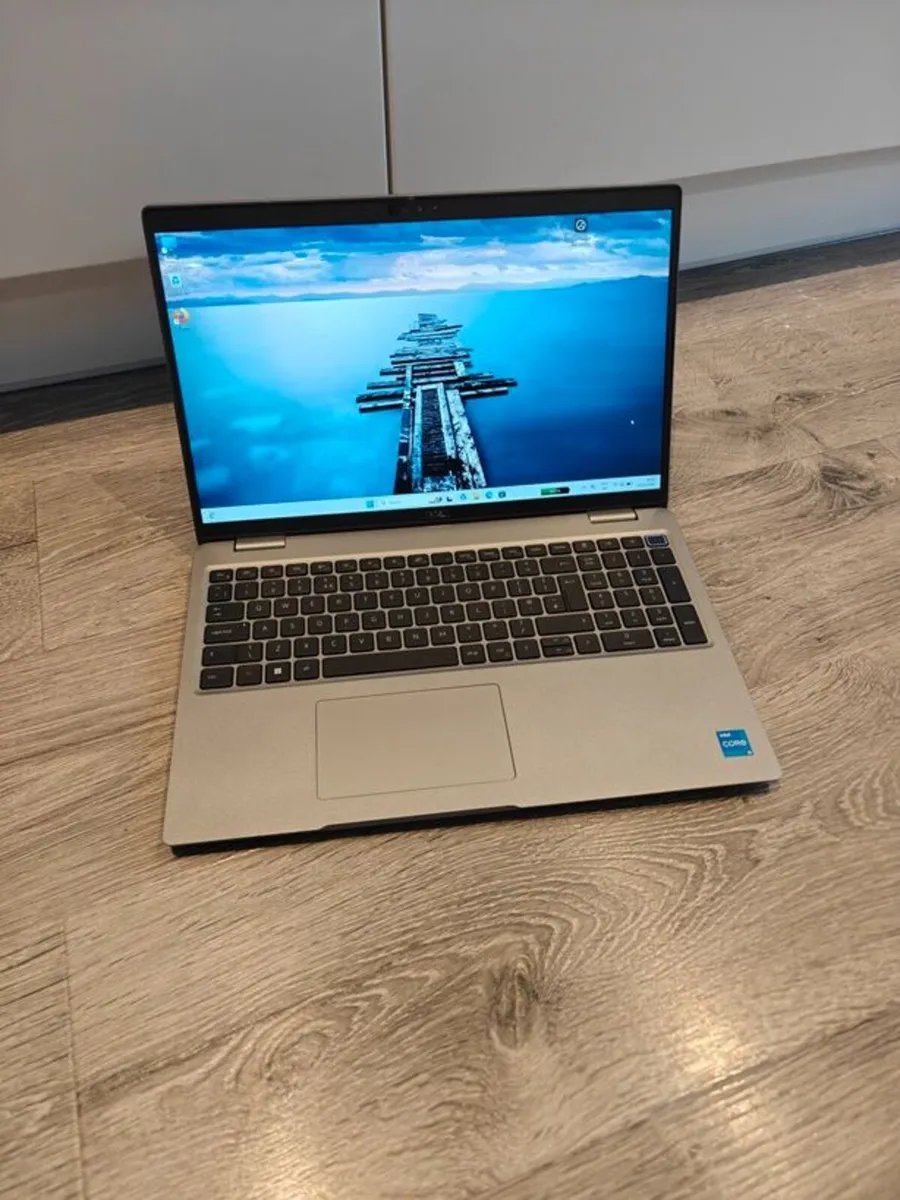 Dell Latitude 5540 Laptop | i5 (13th gen) | 16GB | - Image 1