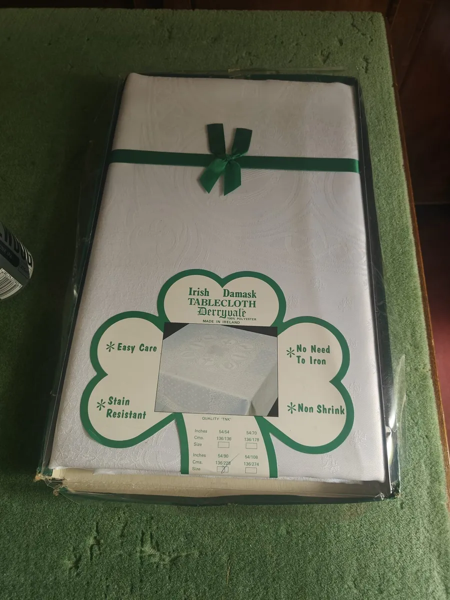 Table cloth - Image 1