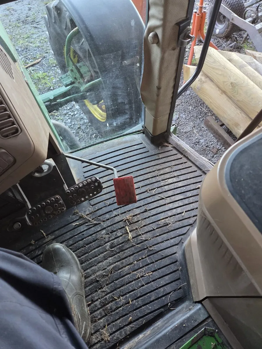 John Deere 6400 - Image 3