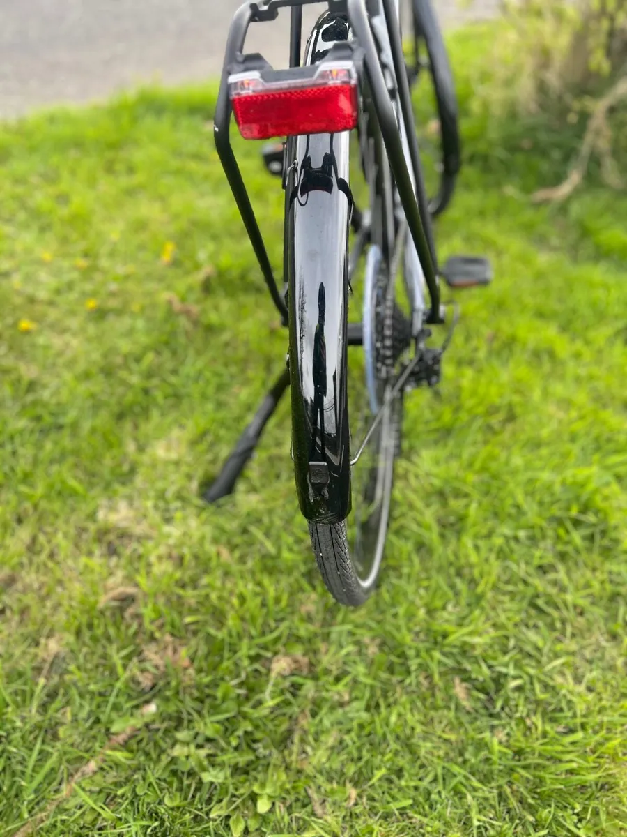 Trek Fx Hybrid Bicycle - Image 1