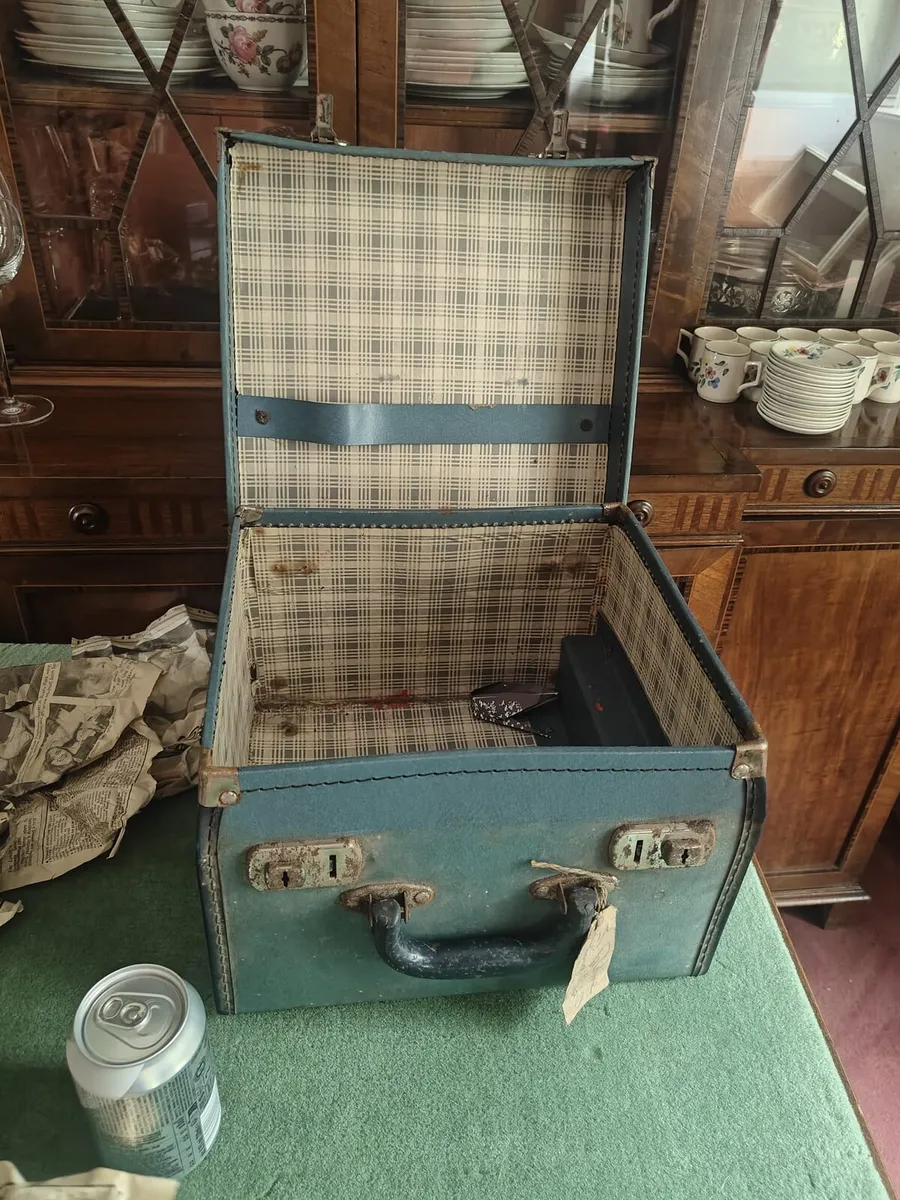 Antique picnic case - Image 1