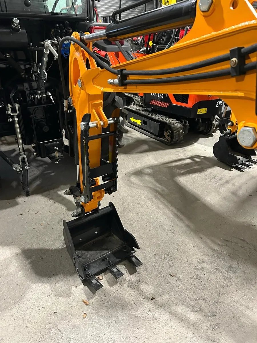 Micro Excavator - Image 4