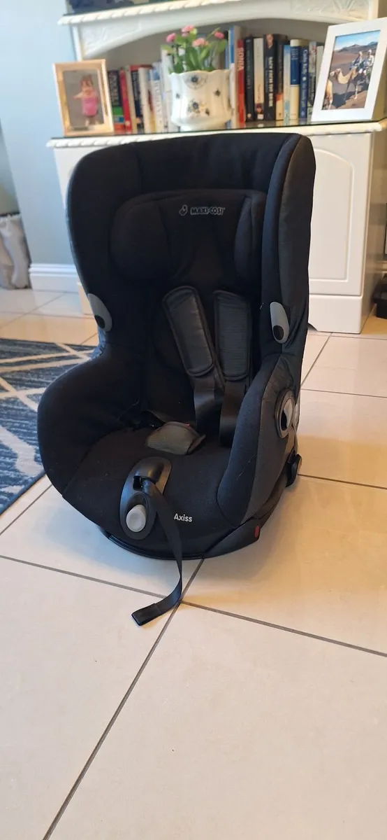 Baby car seat - Image 1