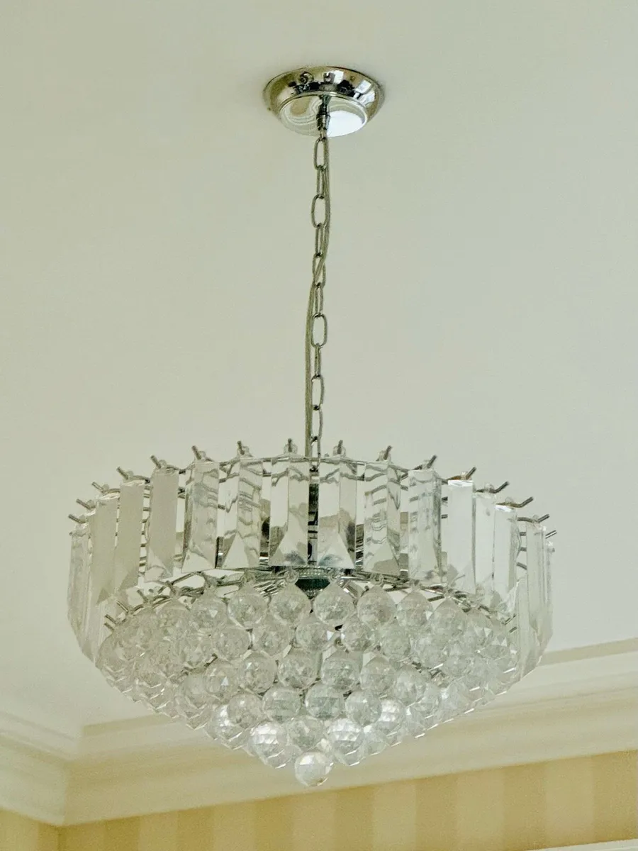 6 Light Acrylic Pendant Light - Image 2