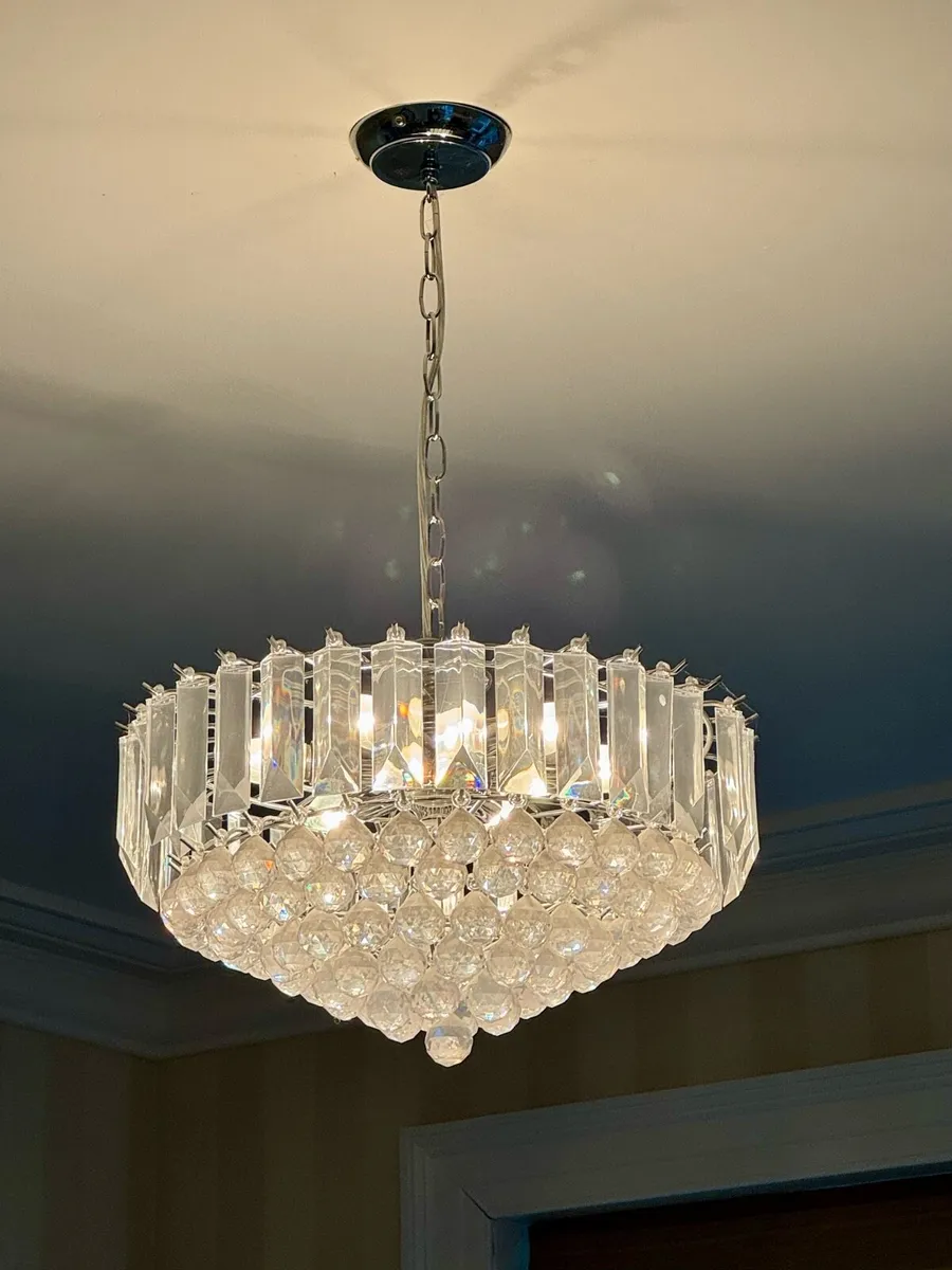 6 Light Acrylic Pendant Light - Image 3