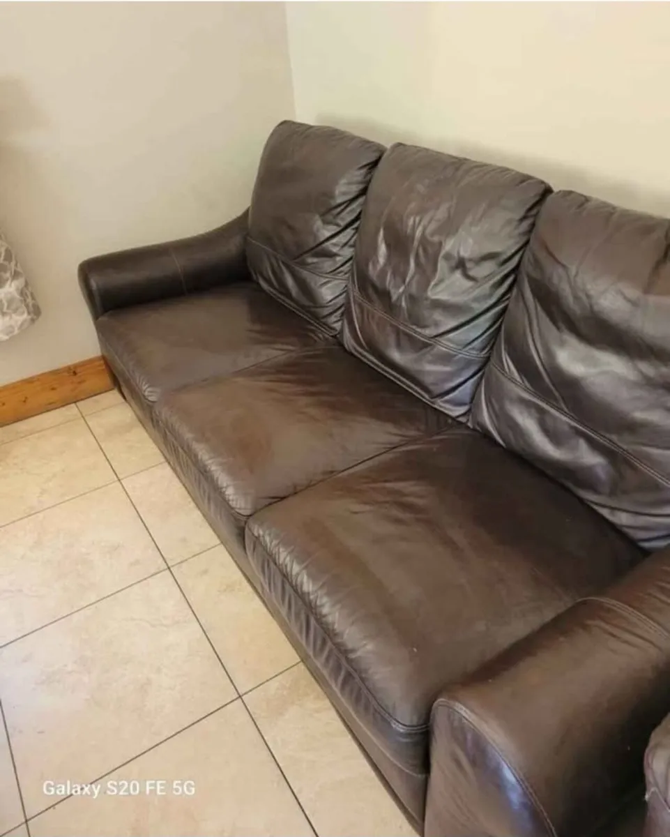 3 Seater Italian Leather sofa - Image 1