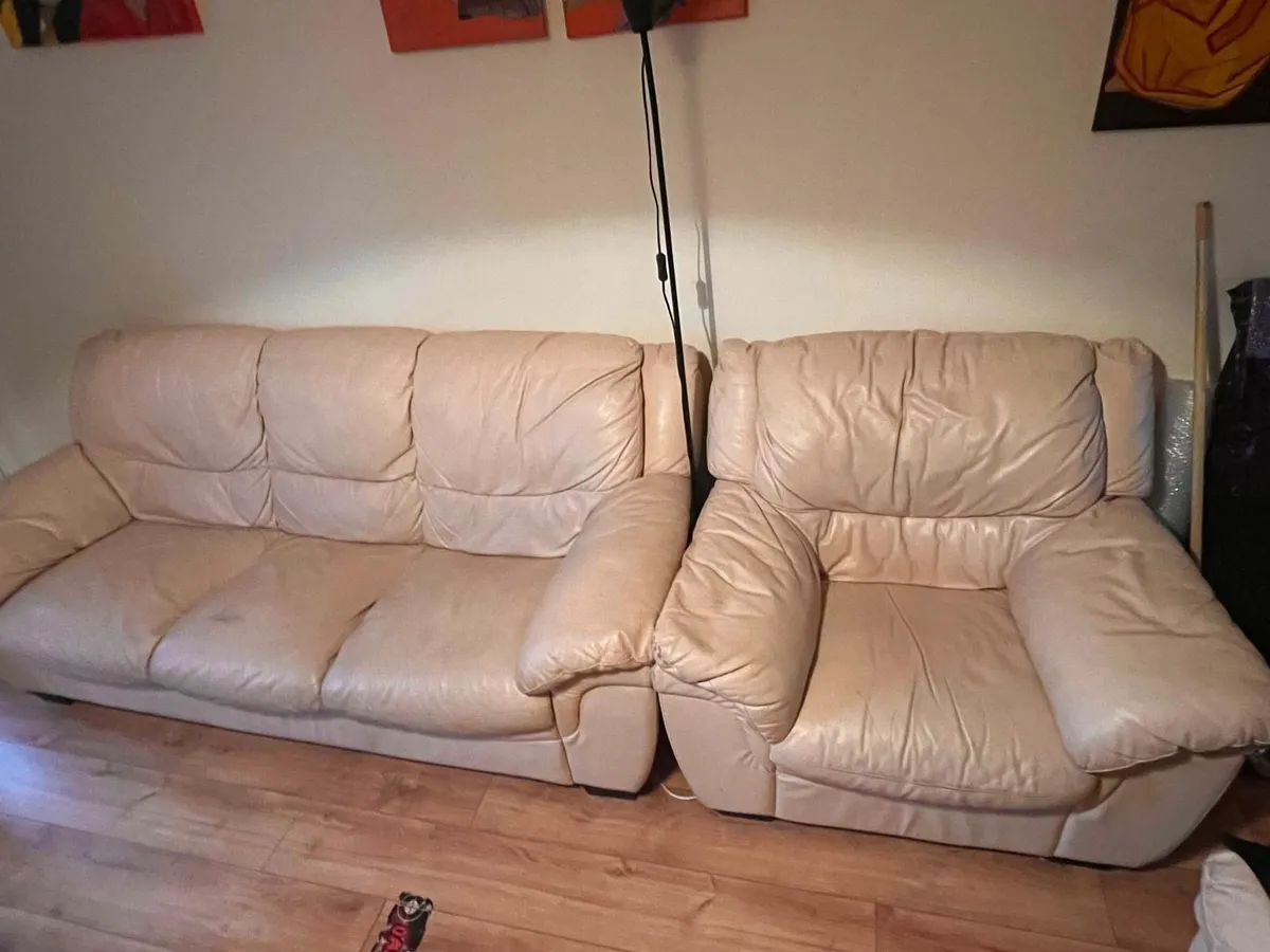 Couch and armchair Free to go - Image 3