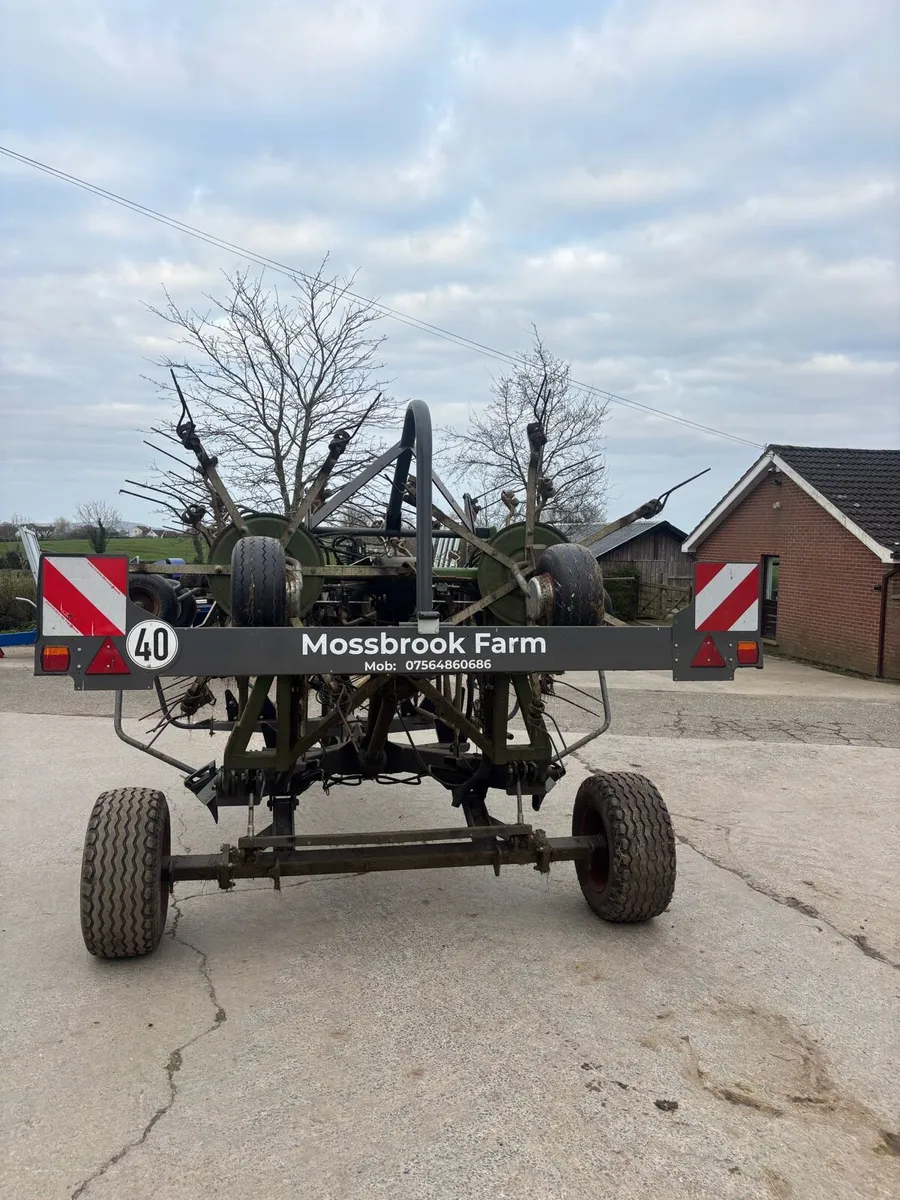 2021 fendt 13010 Tedder - Image 3